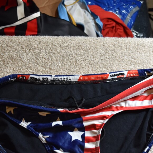 Men's Q Swimwear swim brief size 32, excellent shape - Picture 4 of 7